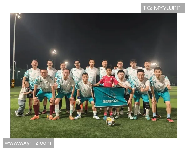 足球球星亲穿球衣拍卖价格揭秘其背后的收藏价值与市场潜力